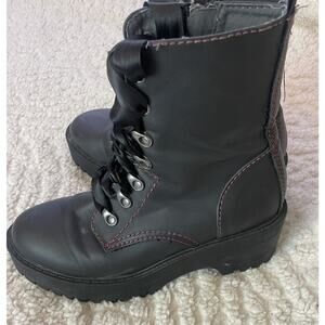 Skechers Black Leather Lace Up Combat Boots Women’s Size 7